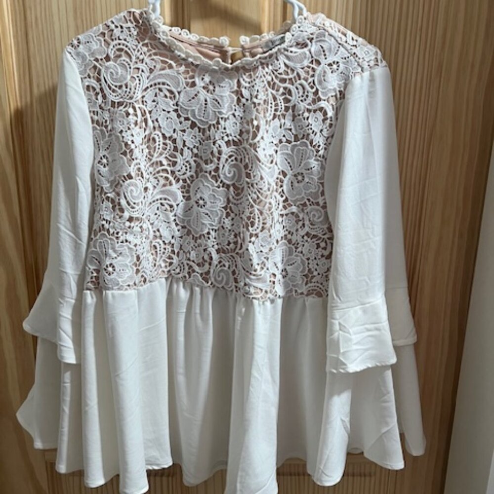 Jodifl lace peplum top Womens Size Large Ivory Lace Bohmeian Feminine Style Chic